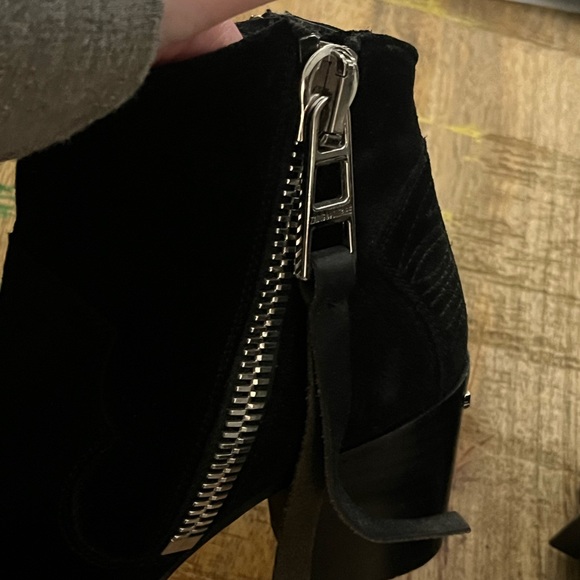 ZADIG AND VOLTAIRE BLACK BOOTIES (WORN ONCE) TRENDY AND COOL😎 SIZE 9 (39) - Picture 6 of 11